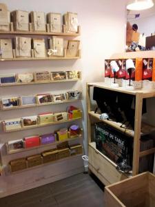 zakka chinos ordenados